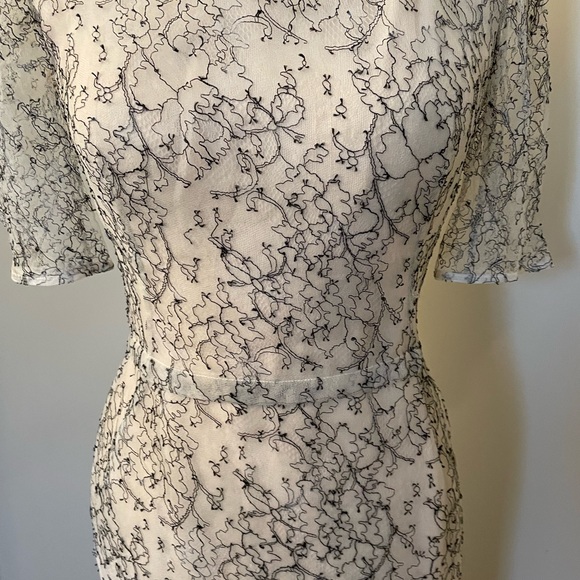 ERDEM NWOT LAST CALL -couture crm & blk  French lace cocktail dress sz US 4 - Picture 3 of 11